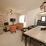 Pura Vida Beach House